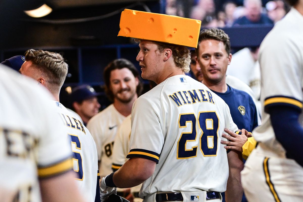 Updated: Brewers avoid arbitration with all eligible players