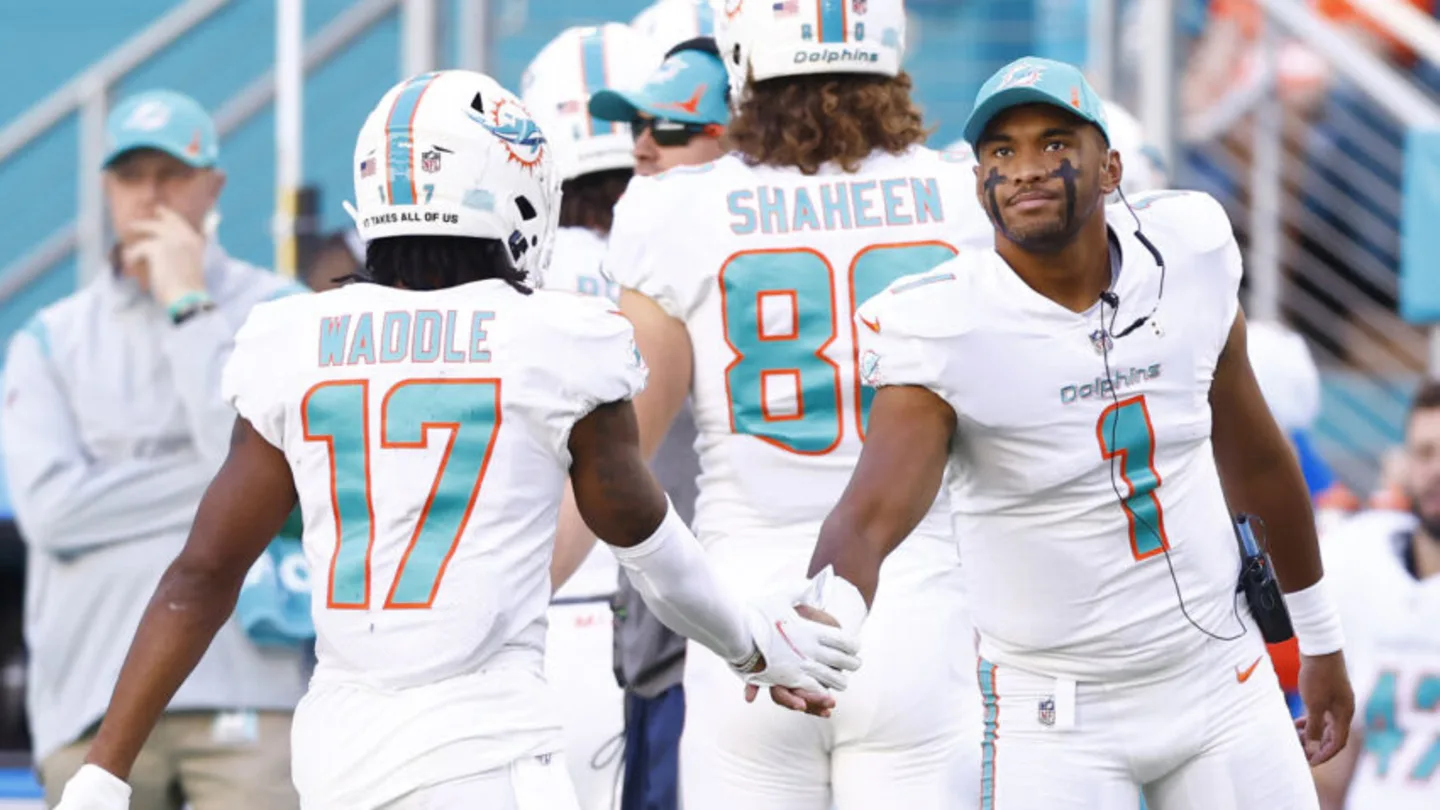 BREAKING NEWS: 26-year old top star agreed three-year, 30-million contract with dolphins